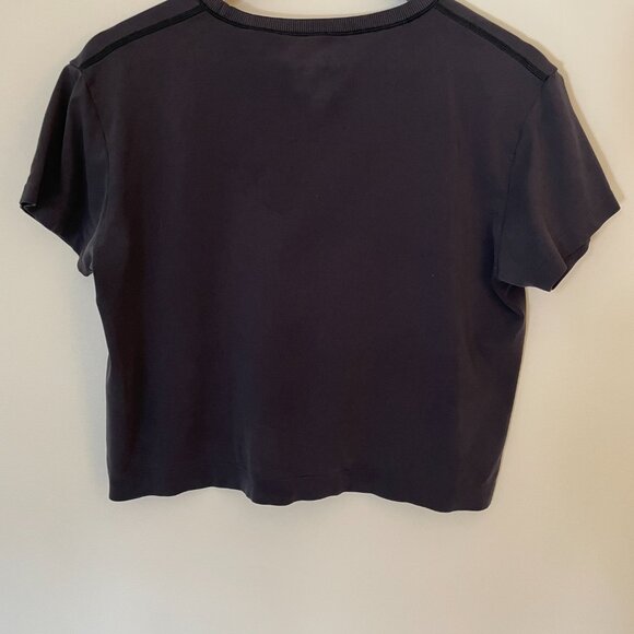 Athleta Women's Relaxed Tee, Size M, Pre-Owned - Fair Condition - Picture 3 of 4
